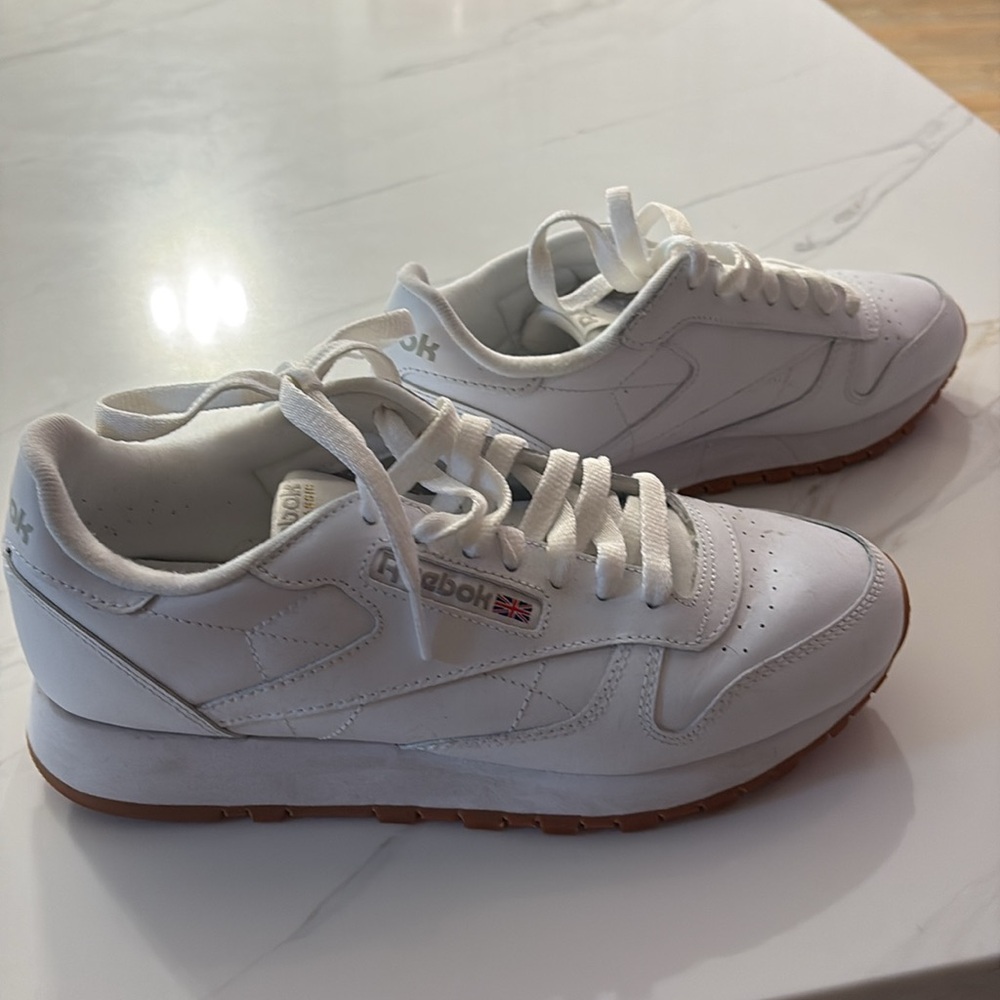 Reebok Classic tennis shoes